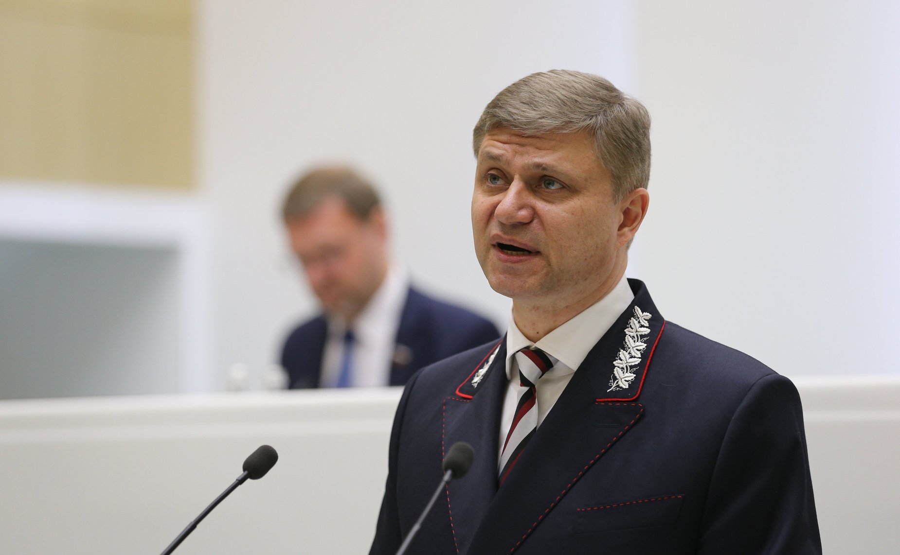 Олег Белозеров