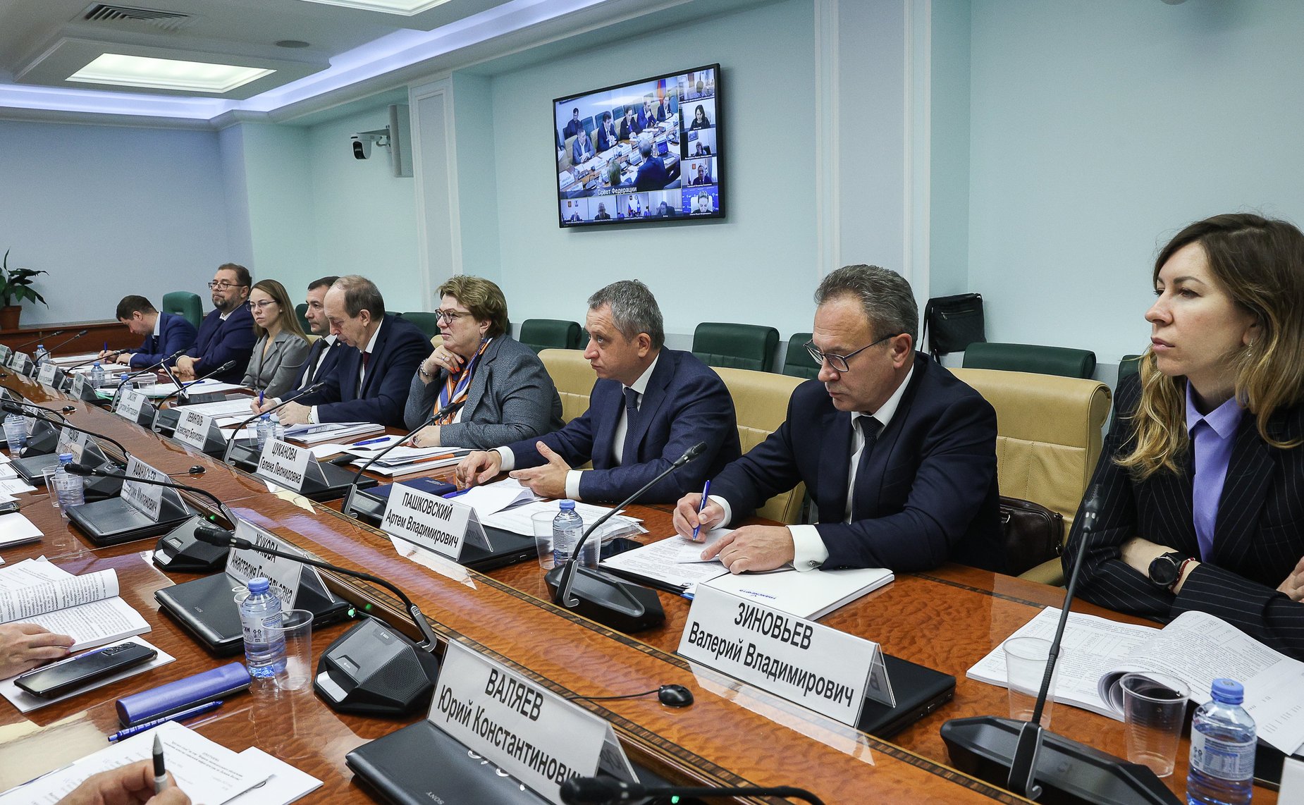 Круглый стол на тему «Вопросы законодательного обеспечения повышения качества социальной инфраструктуры на Дальнем Востоке»