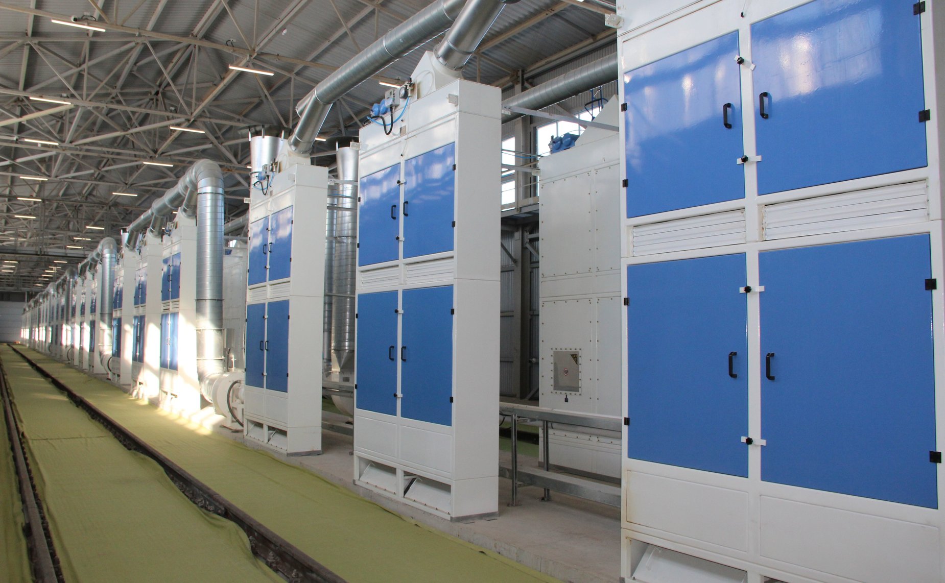 Баир Жамсуев в ходе работы в регионе посетил первый в мире специализированный сухопутный зерновой терминал полного цикла в Забайкальске