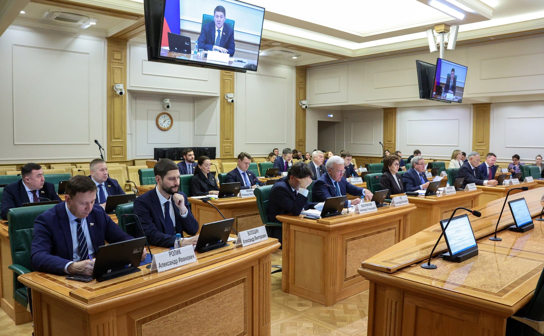 Заседание Комитета Совета Федерации по федеративному устройству, региональной политике, местному самоуправлению и делам Севера