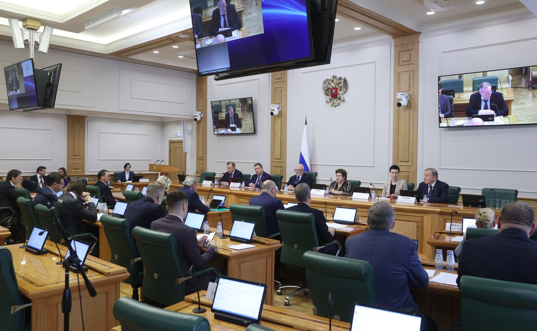 Заседание Комитета СФ по конституционному законодательству и государственному строительству