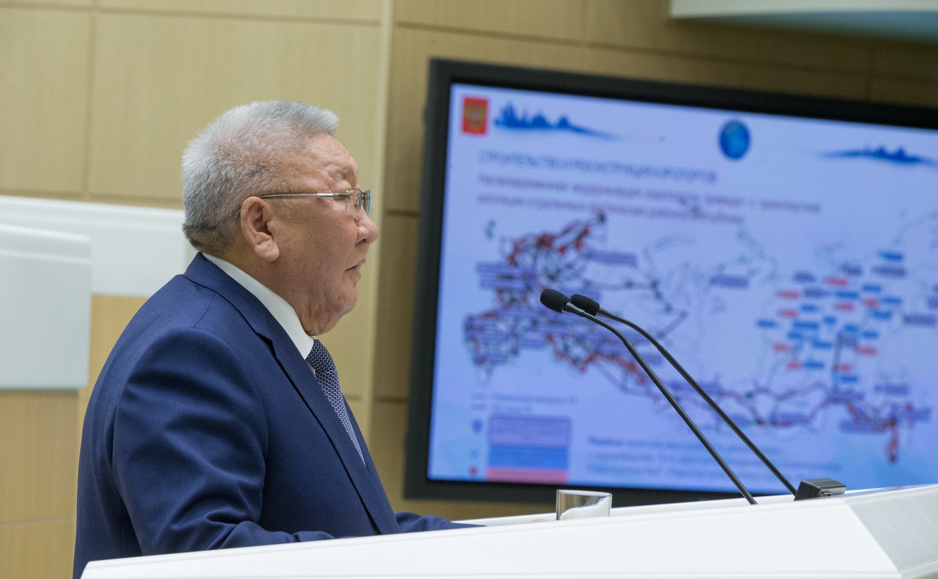 Глава Якутии Е. Борисов