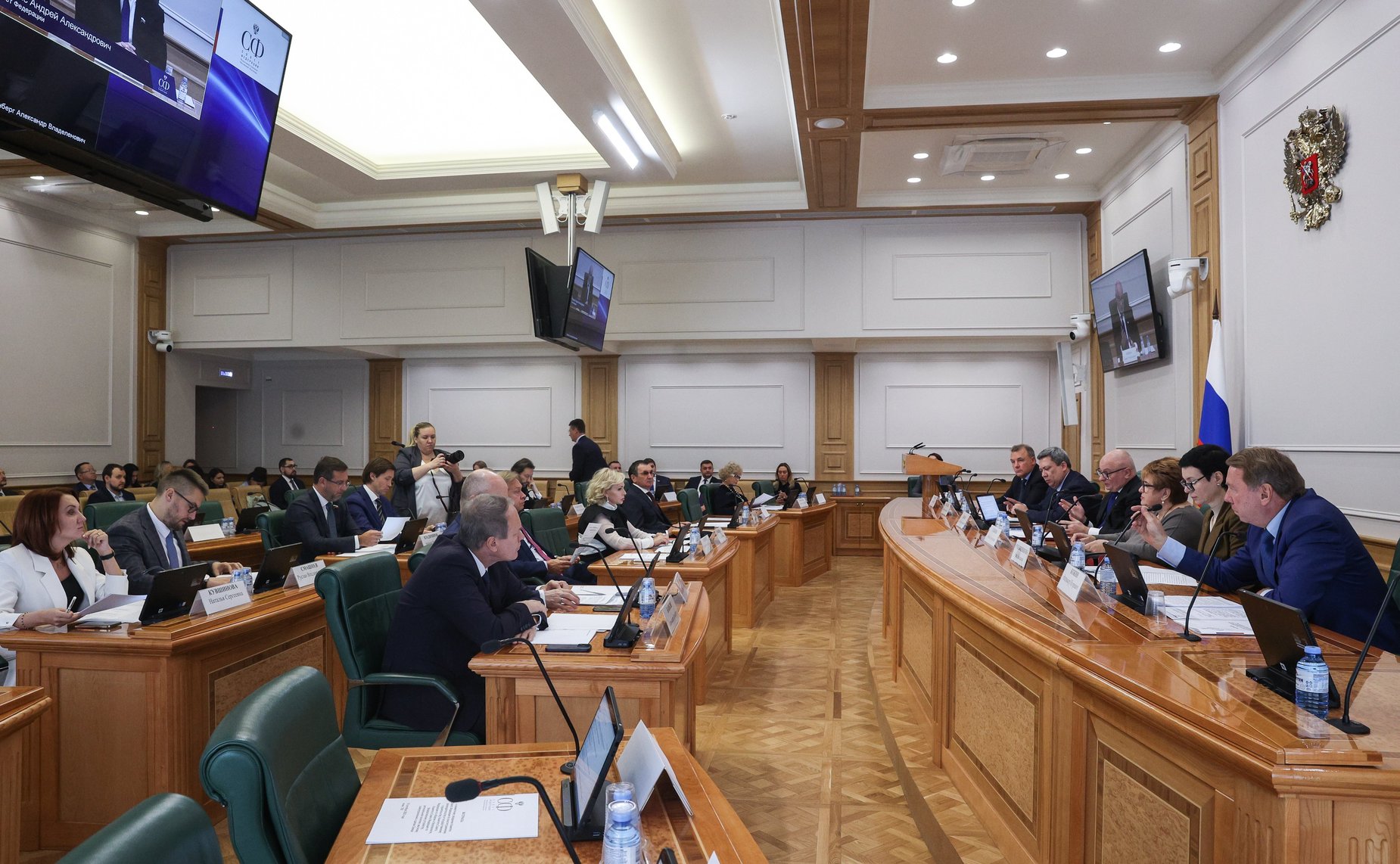 Заседание Комитета СФ по конституционному законодательству и государственному строительству