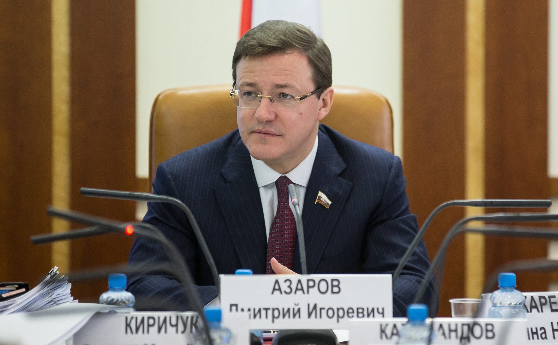 Д. Азаров