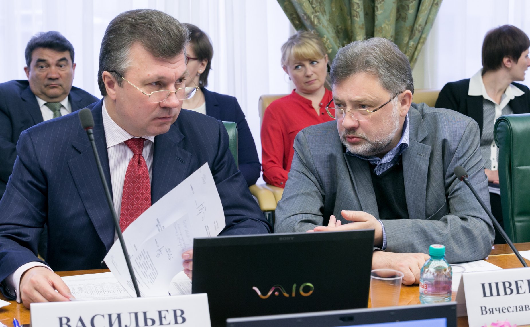 В. Васильев и В. Шверикас