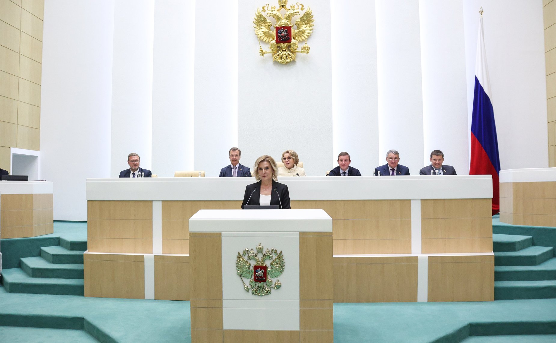 Инна Святенко