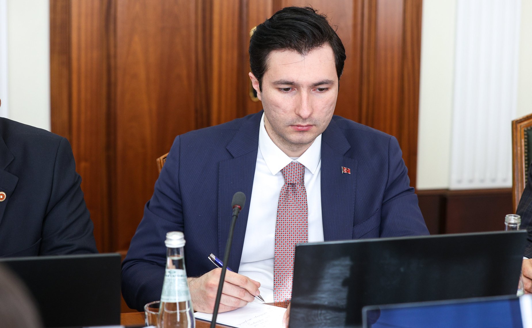 Встреча сенаторов РФ с депутатом Великого национального собрания Турции, председателем группы дружбы с Россией Великого национального собрания Турции Муратом Байбатуром