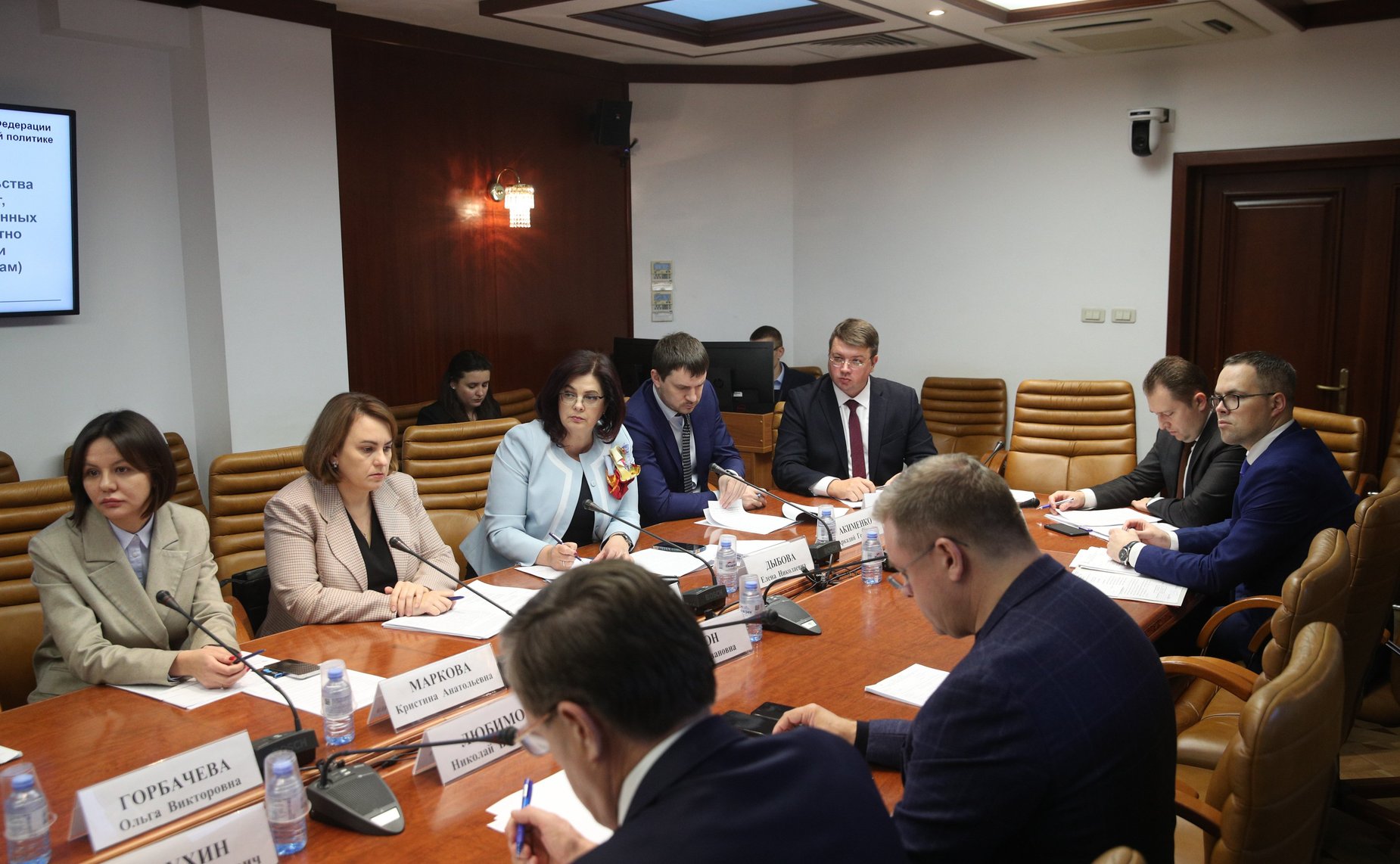 Круглый стол Комитета СФ по экономической политике совместно с Комитетом СФ по бюджету и финансовым рынкам