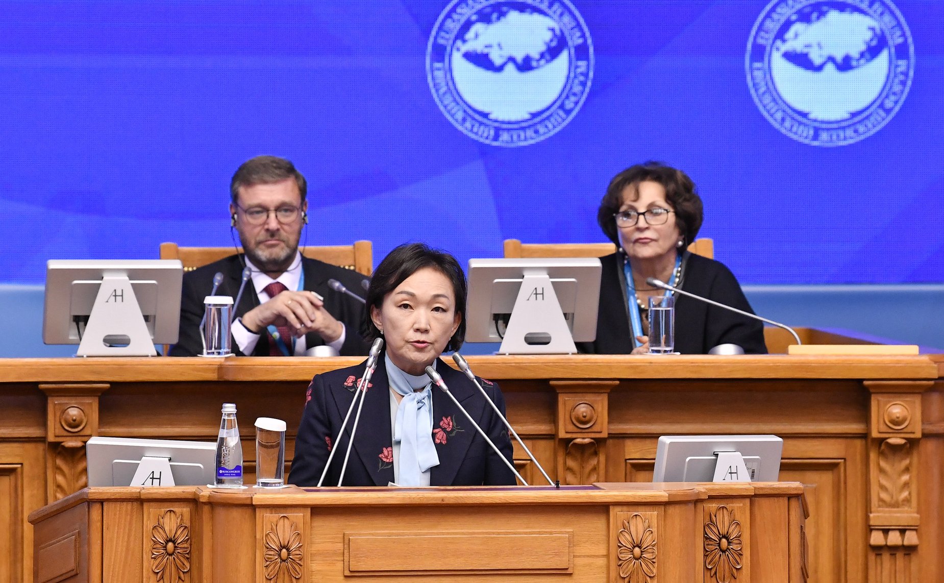 Пленарное заседание – межпарламентского диалога «Миссия женщин в развитии дипломатии мира и доверия»