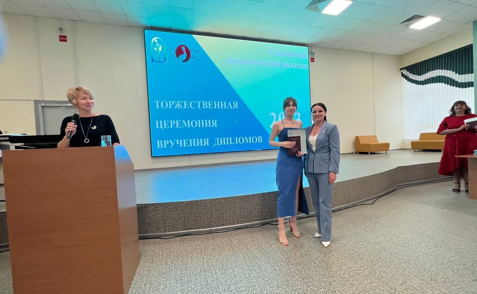 Ирина Кожанова приняла участие в церемонии вручения дипломов выпускникам