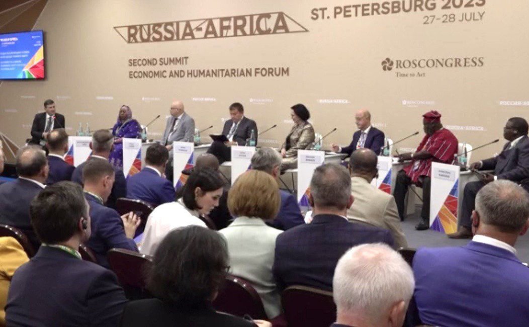 Николай Журавлев выступил модератором панельной сессии «Международное сотрудничество в сфере финансовой безопасности»