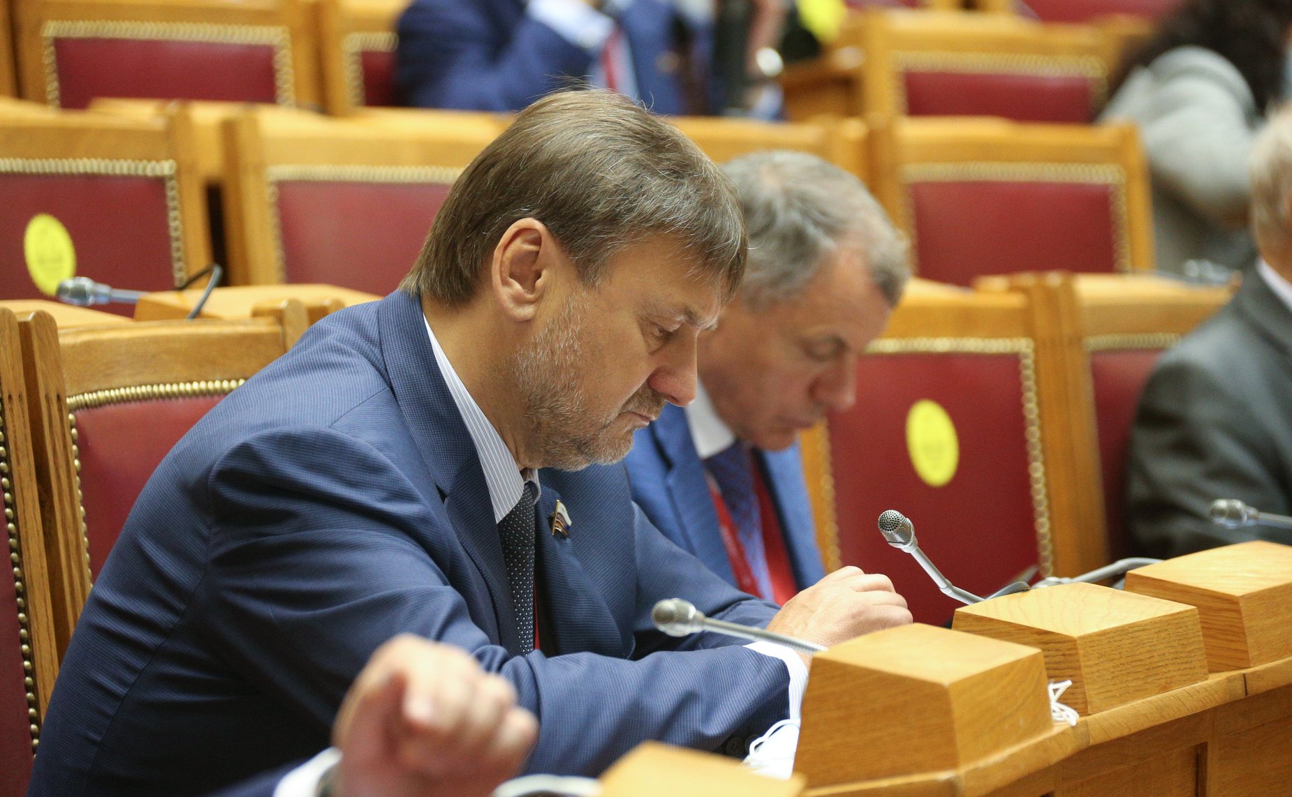 Пленарное заседание IX Невского международного экологического конгресса «Экология планеты — устойчивое развитие»