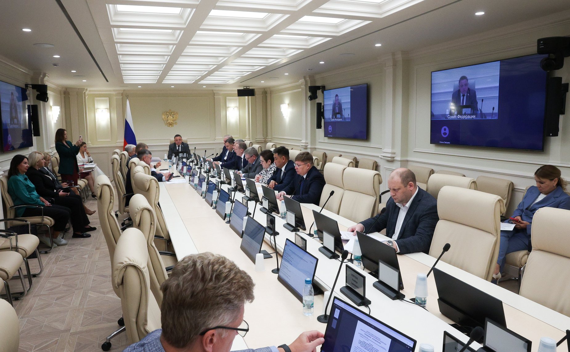 Заседание Комитета Совета Федерации по Регламенту и организации парламентской деятельности