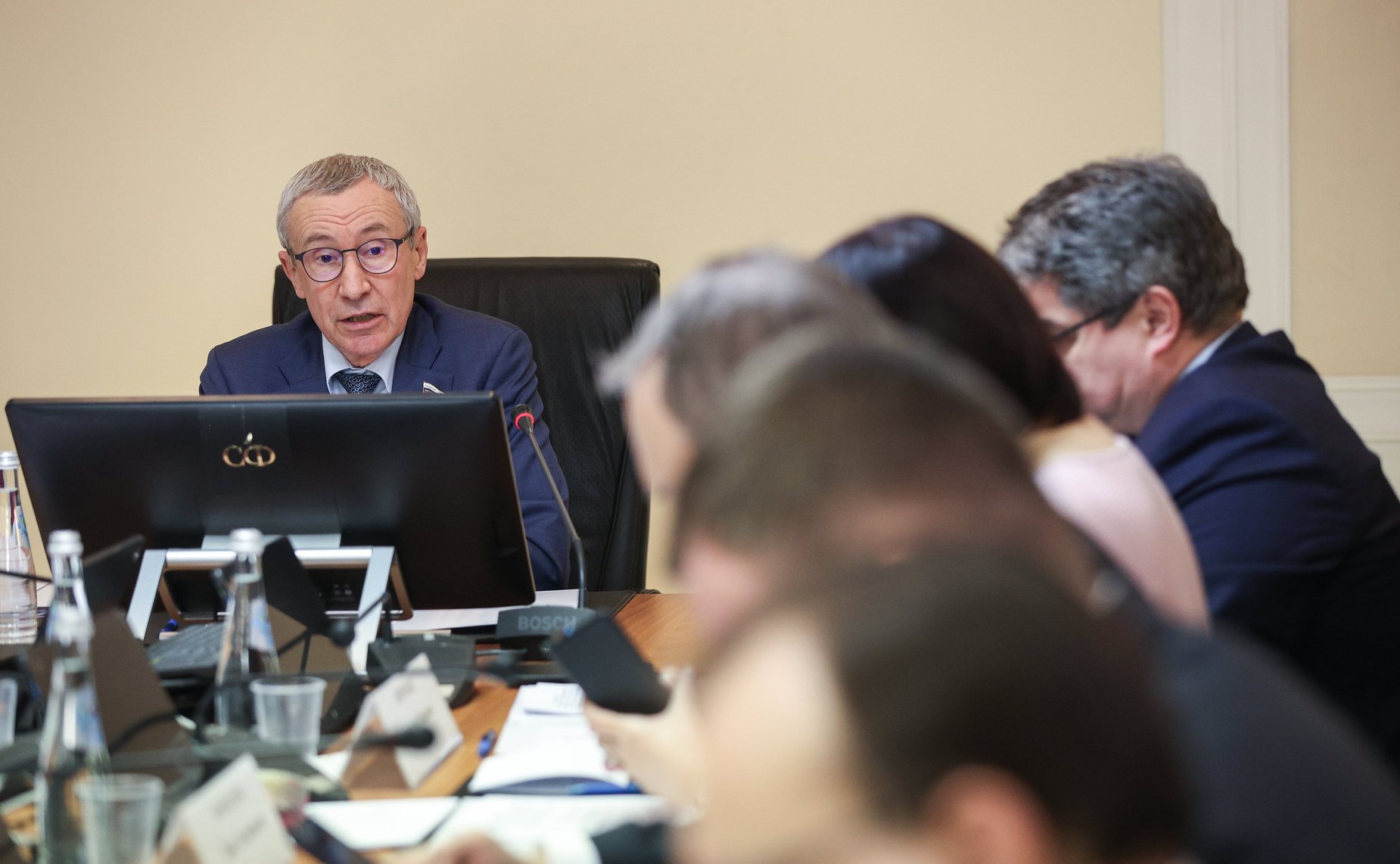 Расширенное рабочее совещание Комиссии СФ по защите государственного суверенитета и предотвращению вмешательства во внутренние дела РФ