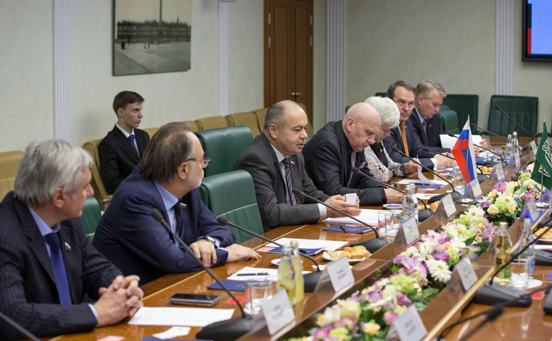 И. Умаханов провел встречу с парламентской делегацией Королевства Саудовская Аравия