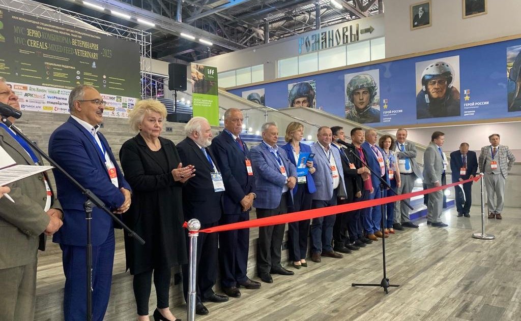 Сергей Митин принял участие в открытии Традиционной международной специализированной торгово-промышленной выставки