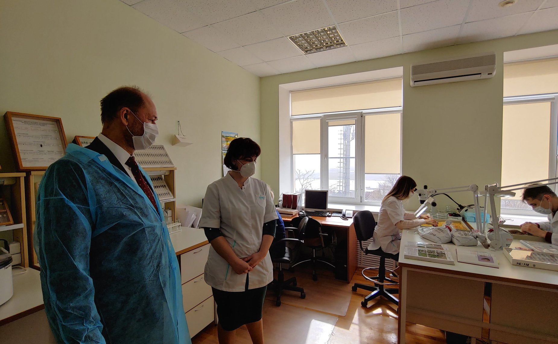 Владимир Лакунин ознакомился с системой контроля ГМО продукции на территории Ростовской области