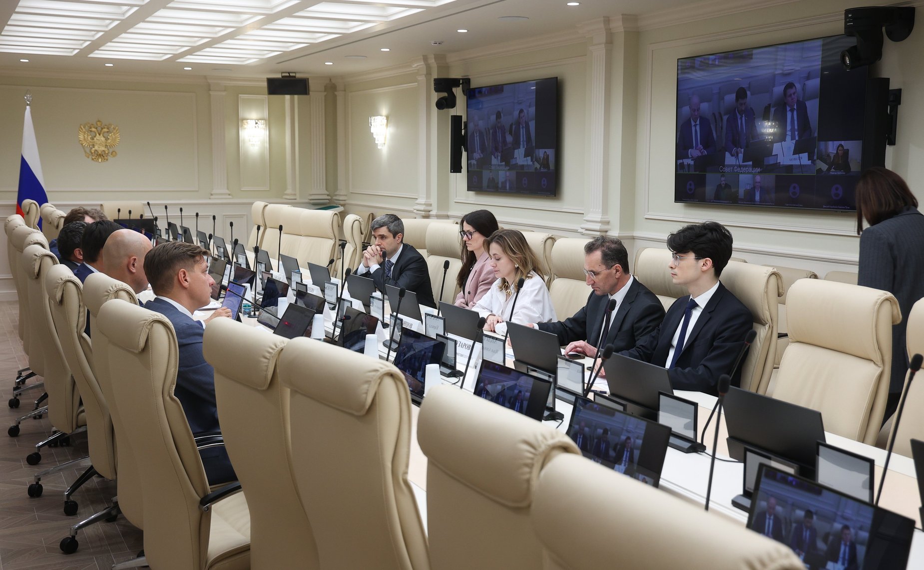 Совещание Комитета СФ по экономической политике «Актуальные вопросы корпоративного управления»