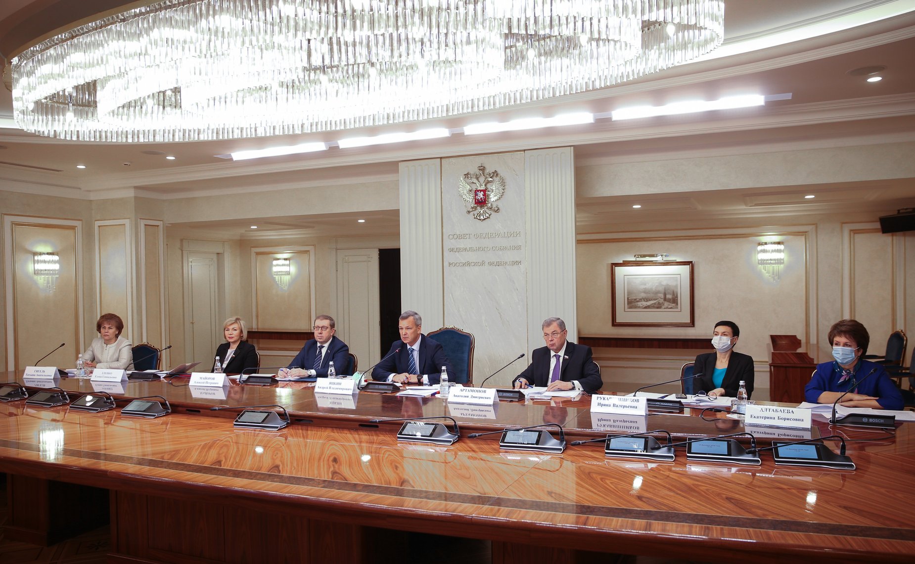 Заседание Совета по вопросам агропромышленного комплекса и природопользования на тему «О совершенствовании законодательного регулирования развития виноградарства и виноделия в РФ»