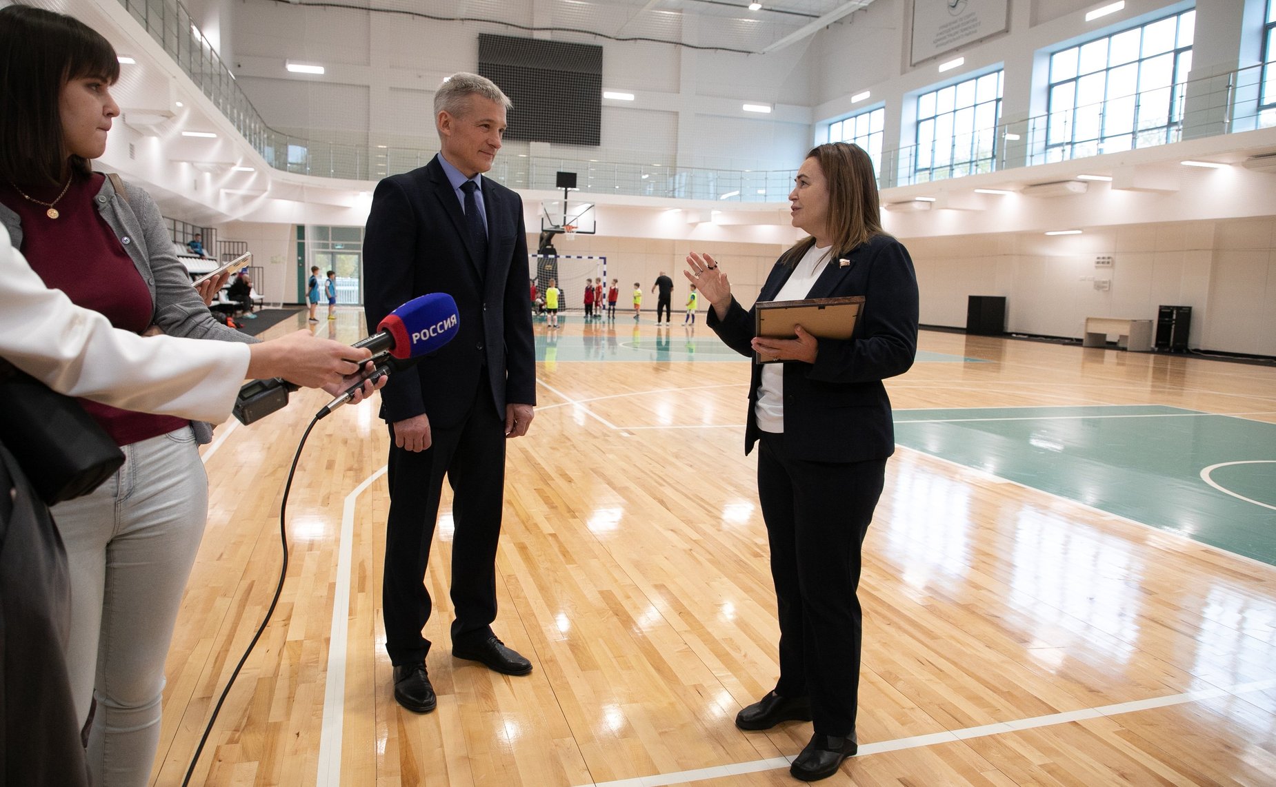 Сенаторы посетили Центр физкультурной и спортивной работы «Олимпия» Тюменского муниципального района