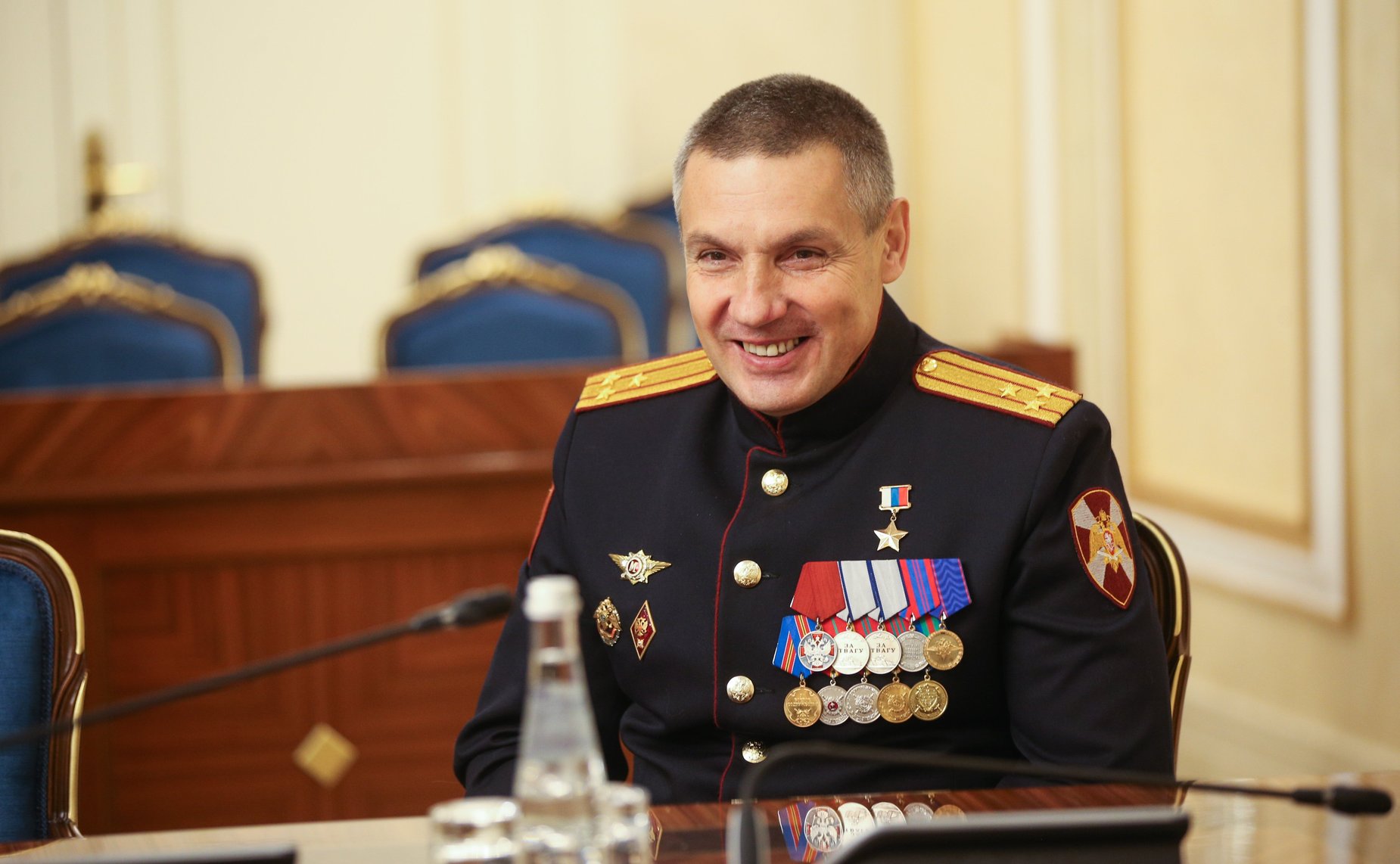 Встреча заместителя Председателя СФ Юрия Воробьева с Героями России — участниками торжественной церемонии награждения детей и подростков, проявивших личное мужество в экстремальных ситуациях