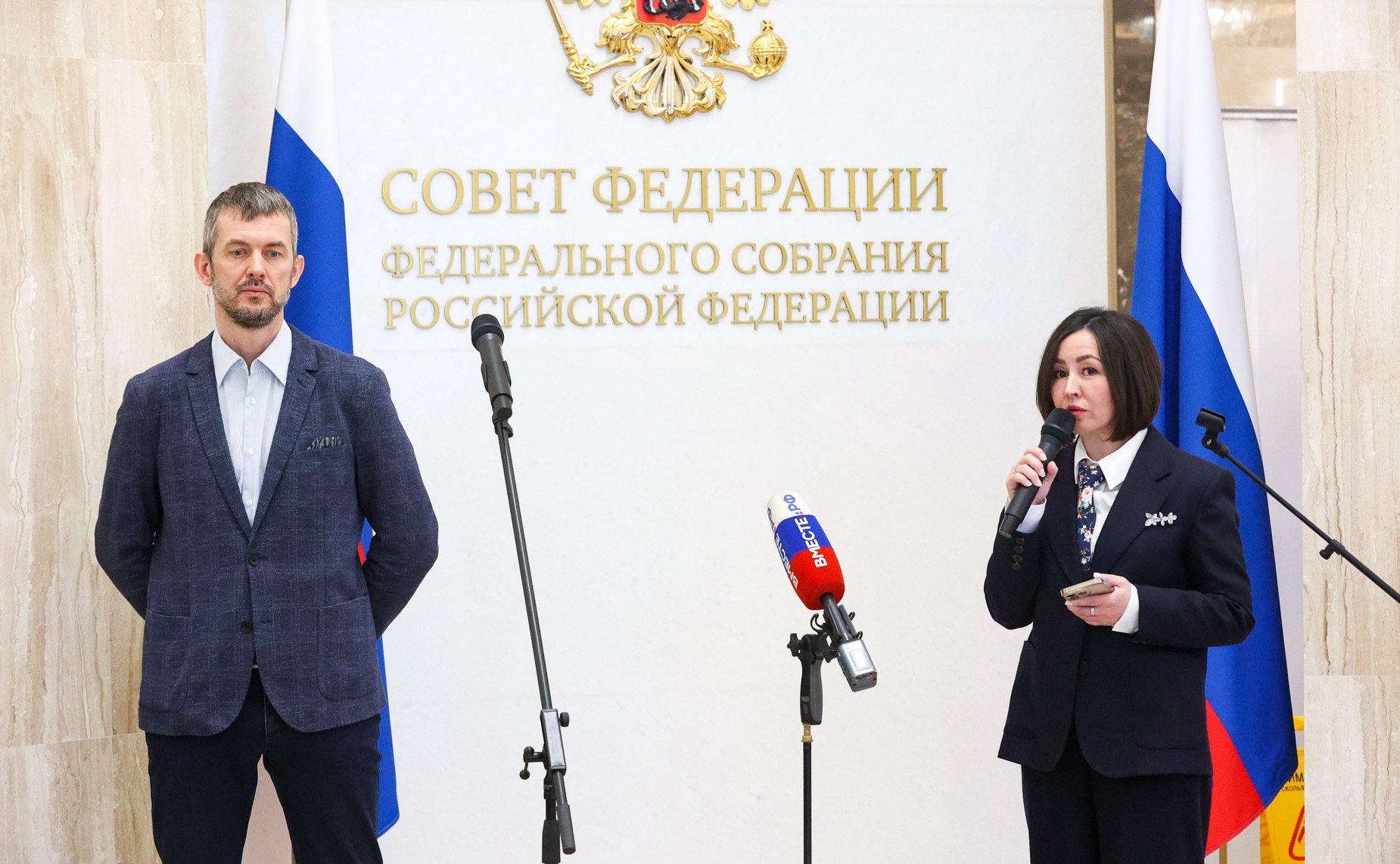 Открытие в Совете Федерации выставки работ победителей и участников первого сезона Конкурса современного плакатного искусства им. С. Ефремова «Время смыслов 20:25»