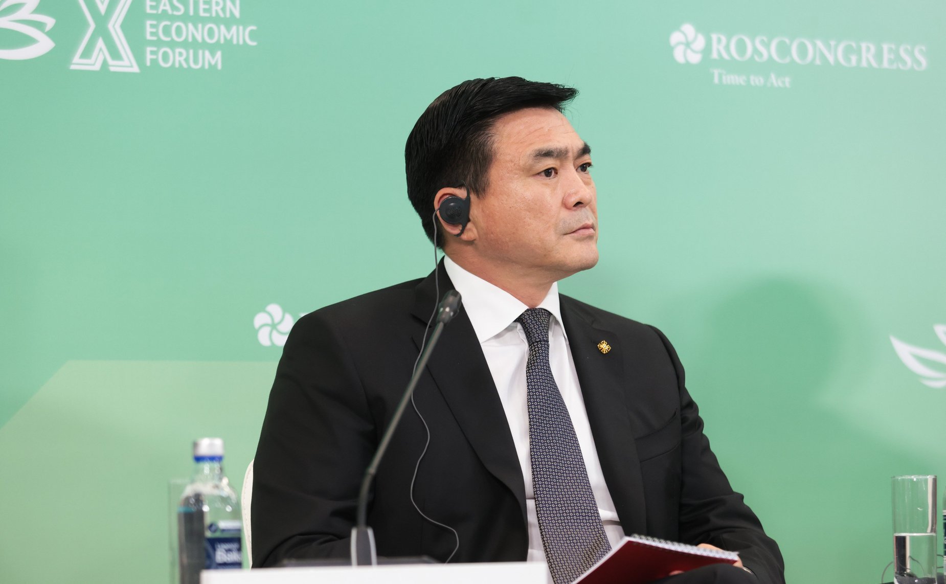 Сессия «Большое Евразийское партнерство: новые парадигмы развития континента». X Восточный экономический форум