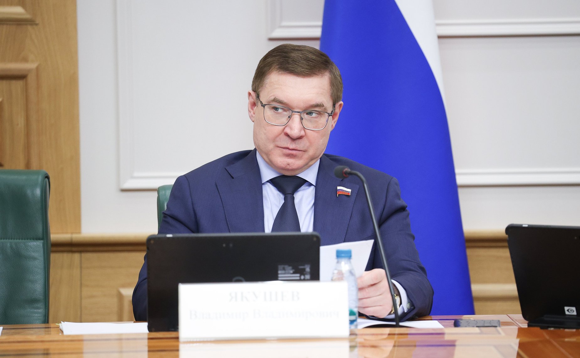 Владимир Якушев