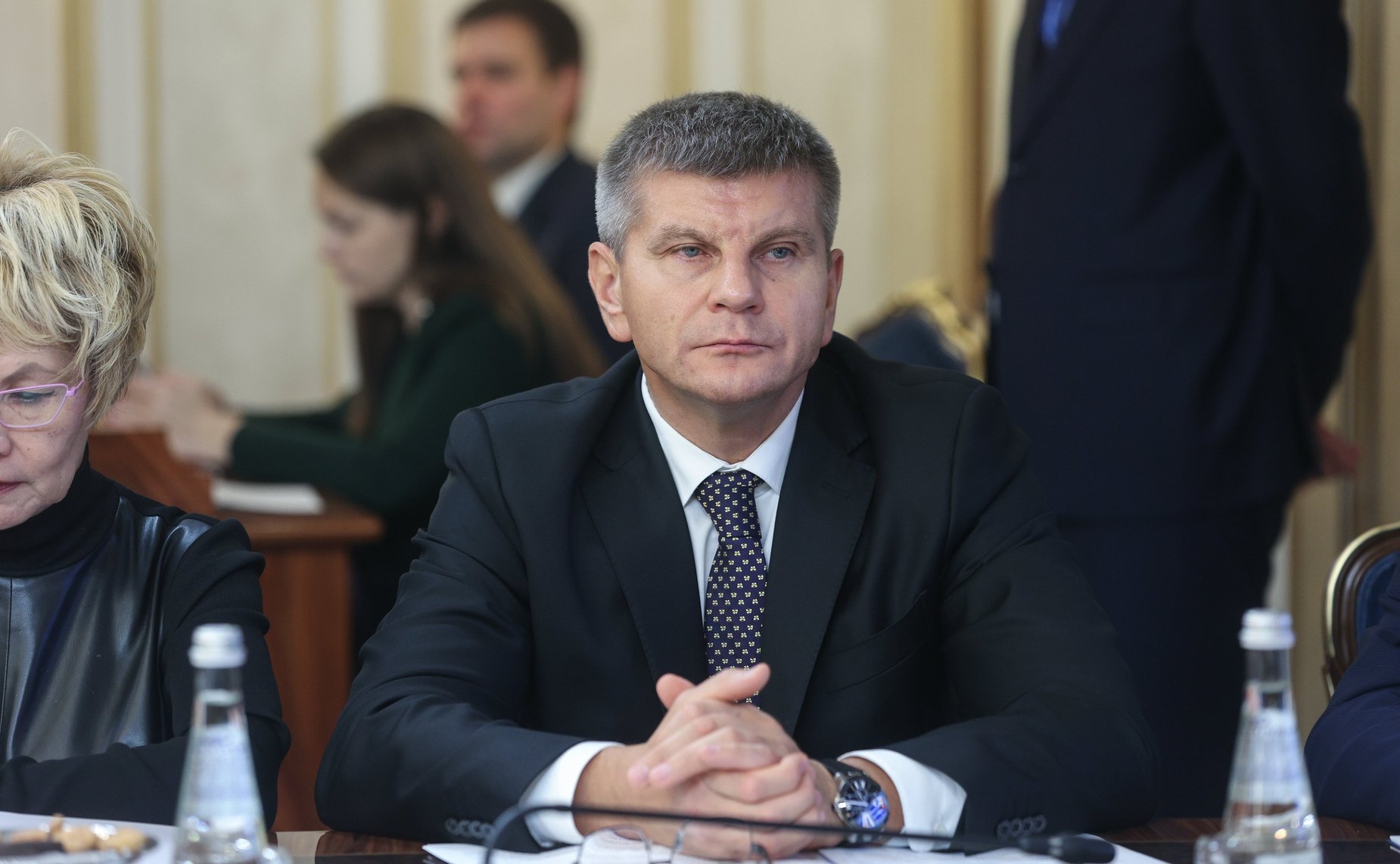 Геннадий Голов