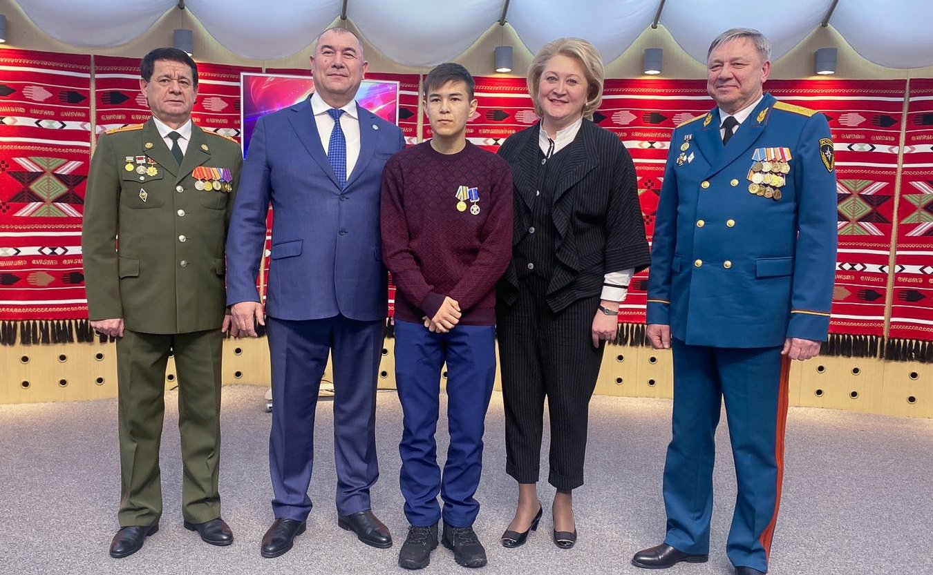 Лилия Гумерова вручила детям-героям из Башкирии медали Совета Федерации «За проявленное мужество»