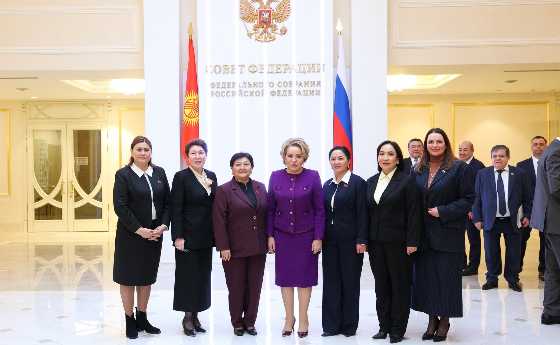 Валентина Матвиенко провела встречу с Председателем Жогорку Кенеша Киргизской Республики Марленом Маматалиевым