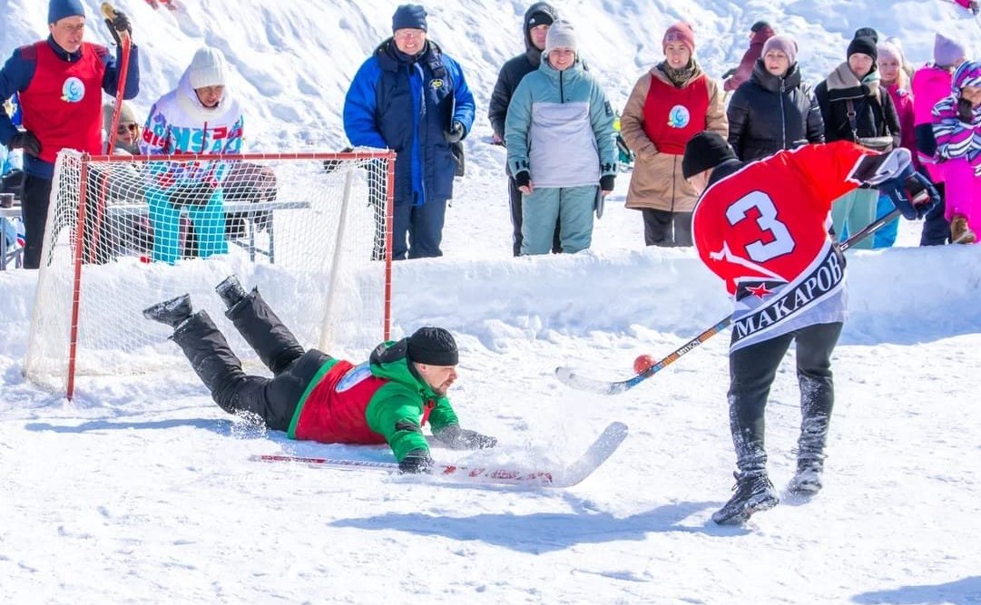 Районные соревнования «Хоккей в валенках» прошли в 14 муниципалитетах Сахалинской области