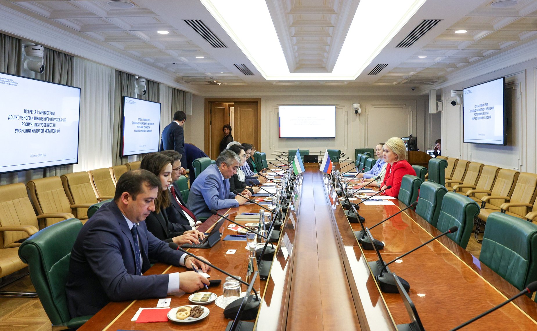 Встреча председателя Комитета Совета Федерации по науке, образованию и культуре Лилии Гумеровой с Министром дошкольного и школьного образования Республики Узбекистан
