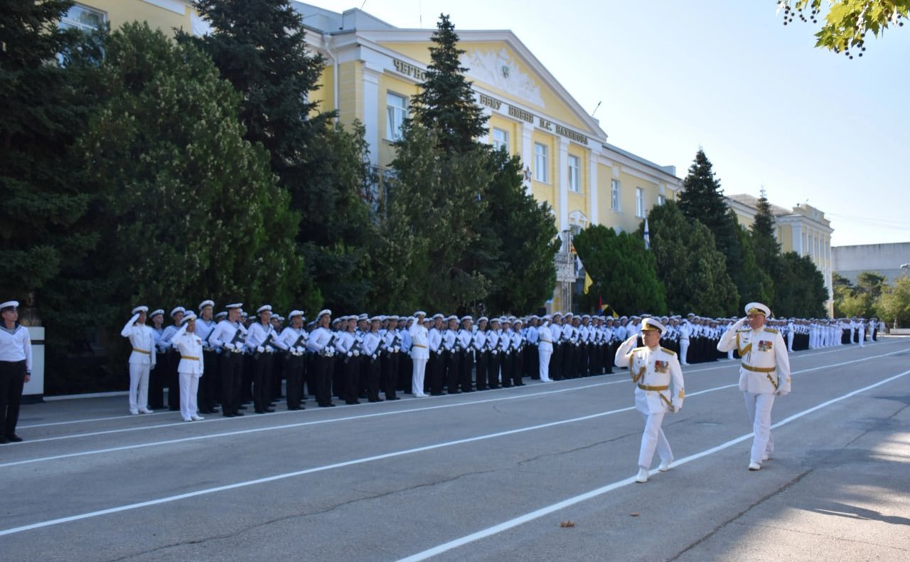 Екатерина Алтабаева поздравила курсантов ЧВВМУ имени Нахимова с принятием присяги