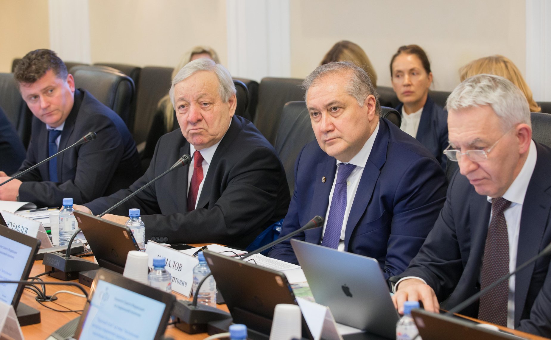 «Круглый стол» на тему «Актуальные вопросы сохранения здоровья мужского населения»