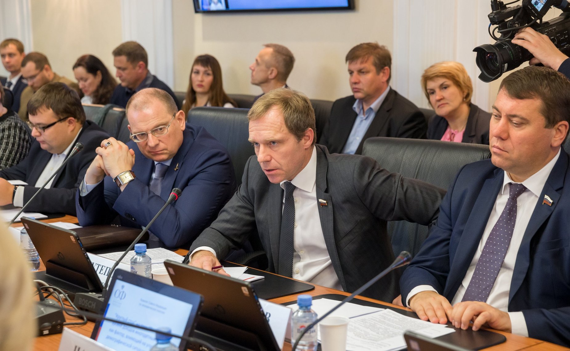 «Круглый стол» Комитета СФ по экономической политике на тему «Повышение уровня доходов многодетных семей как фактор, влияющий на улучшение демографической ситуации в стране»