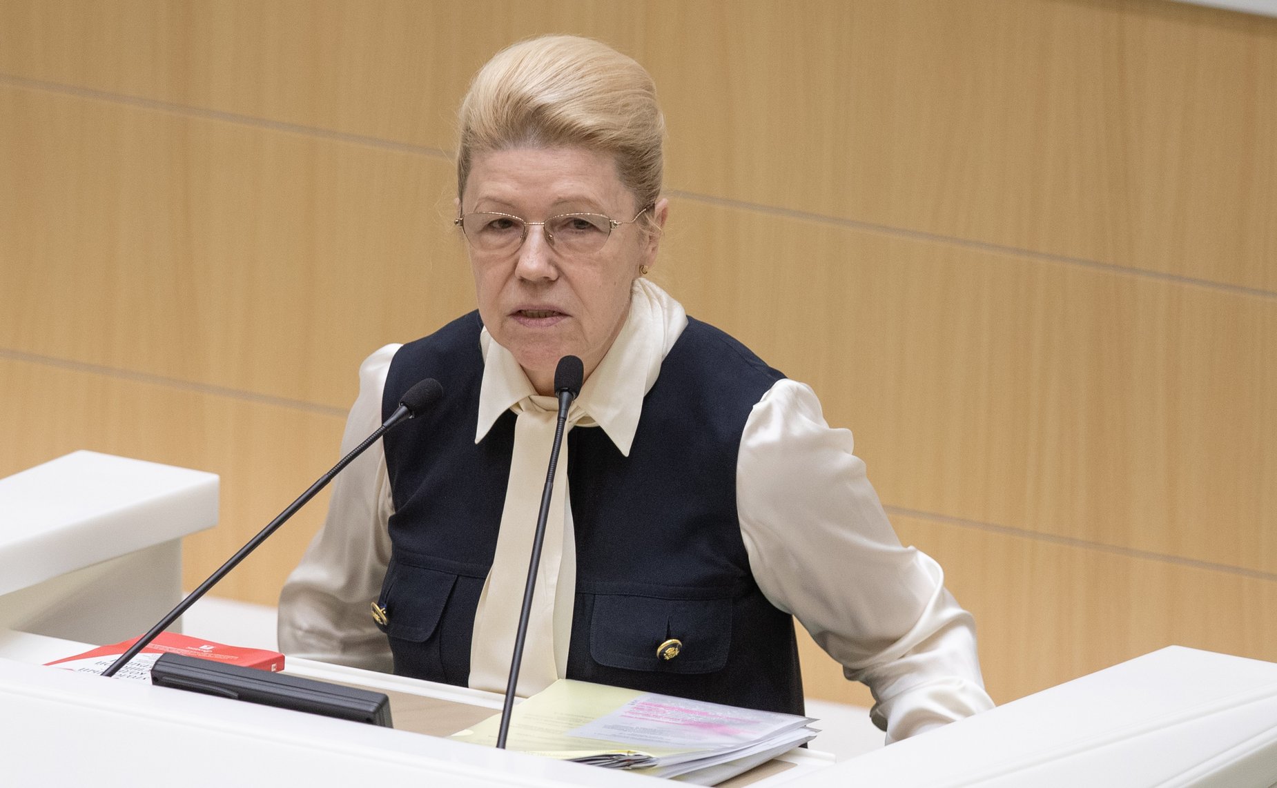 Елена Мизулина