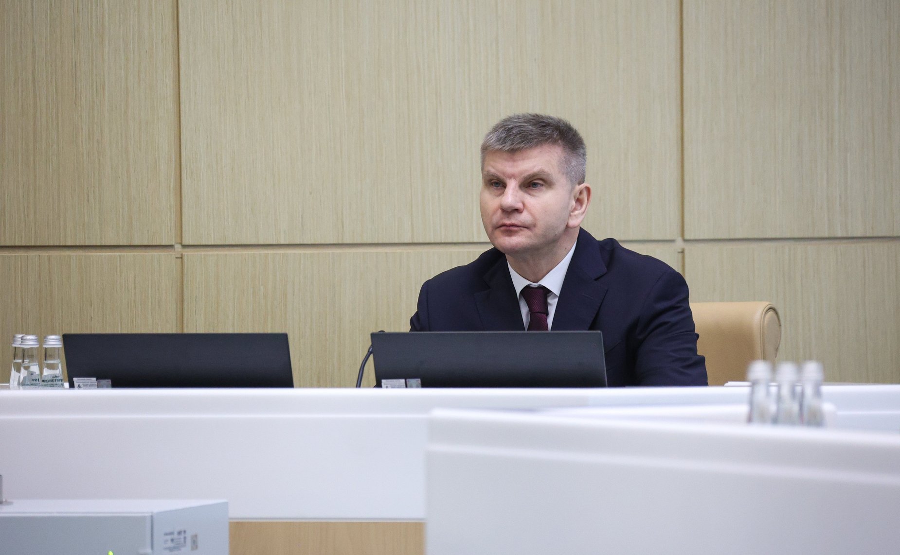 Геннадий Голов