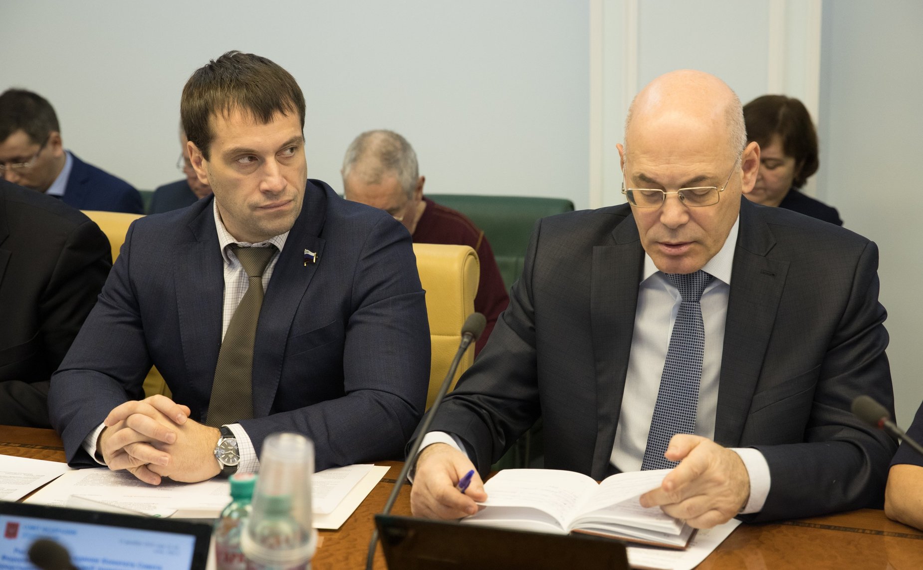 Э. Исаков и В. Круклый