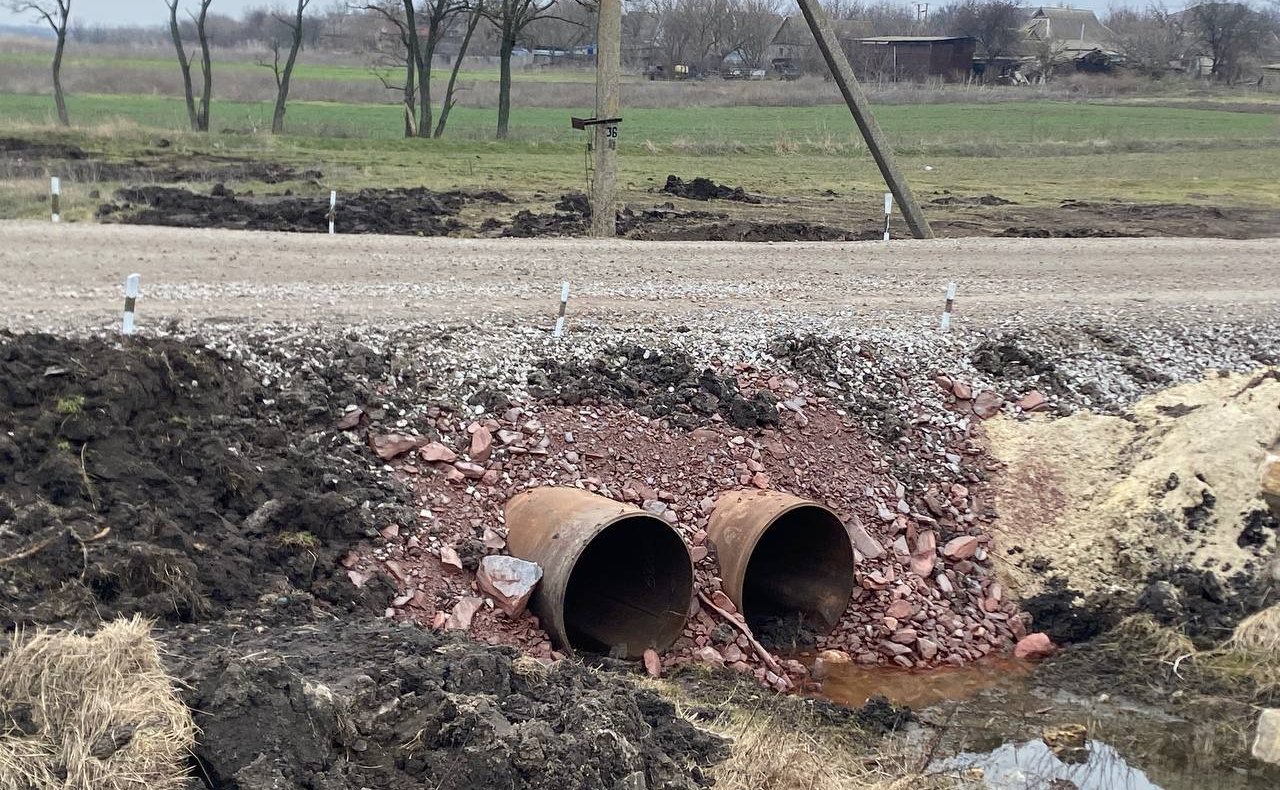 При содействии Игоря Кастюкевича в поселке Верхний Рогачик Херсонской области отремонтировали два моста
