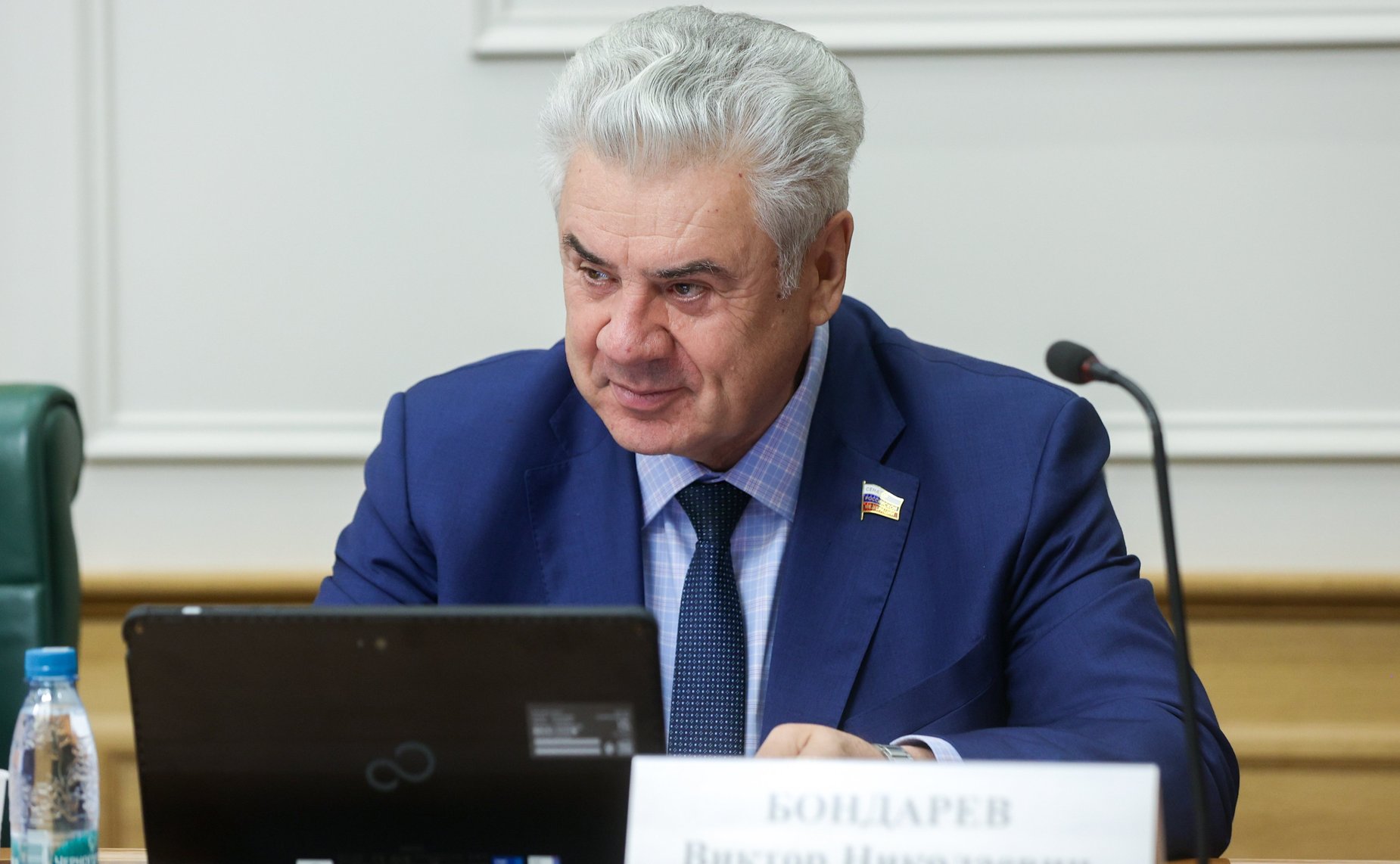 Виктор Бондарев