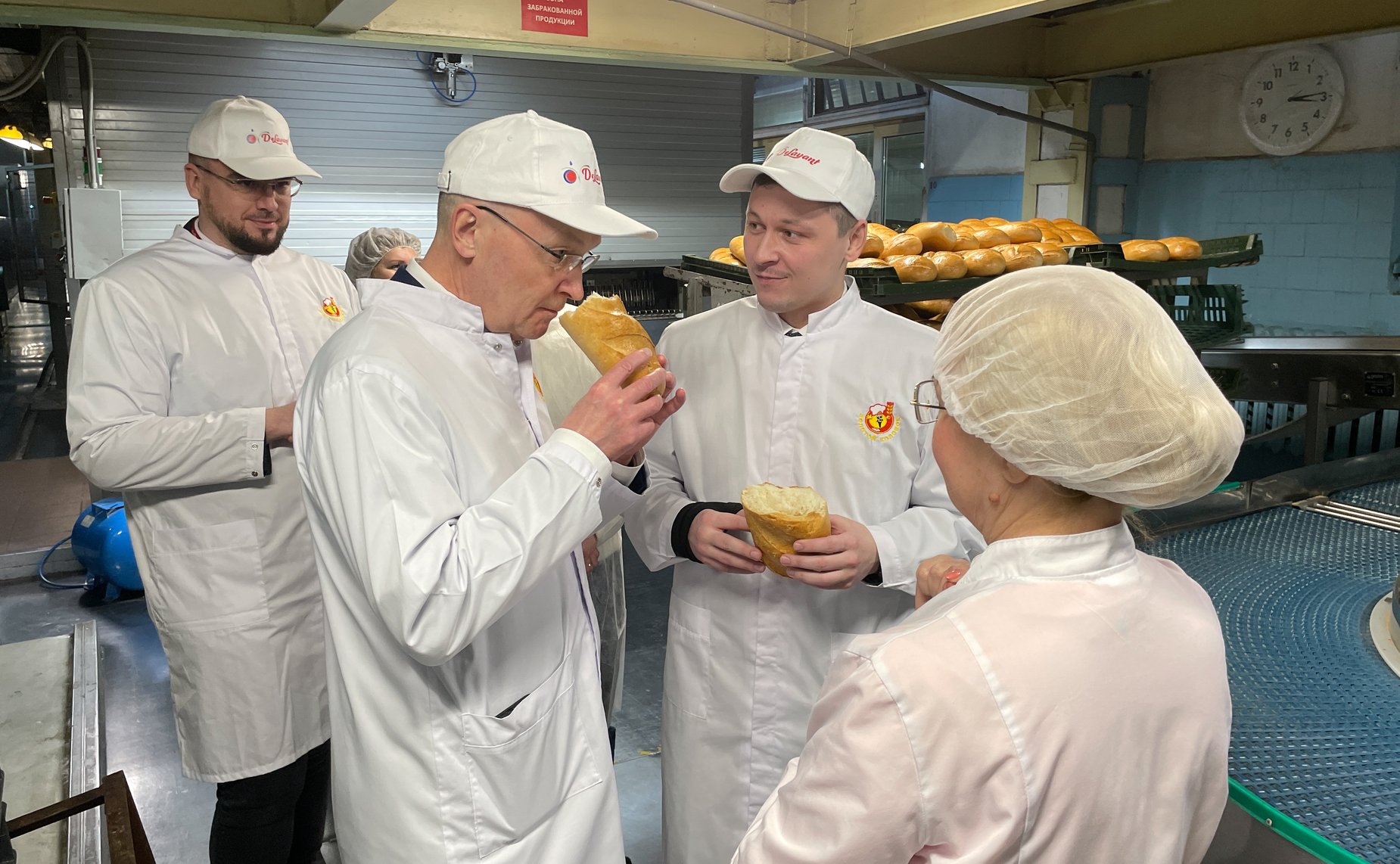 Владимир Киселев посетил Владимирский хлебокомбинат