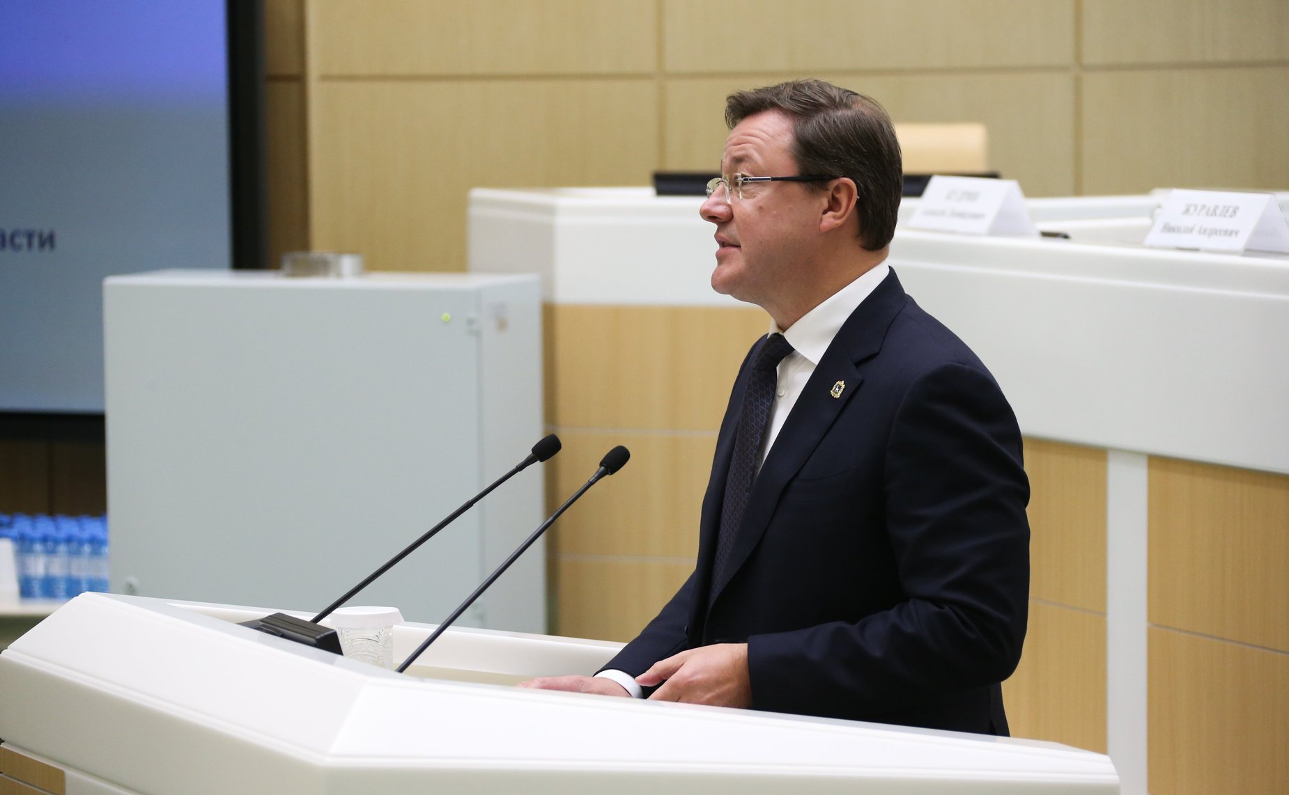 Дмитрий Азаров