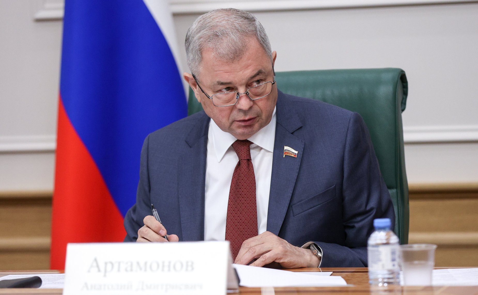 Анатолий Артамонов