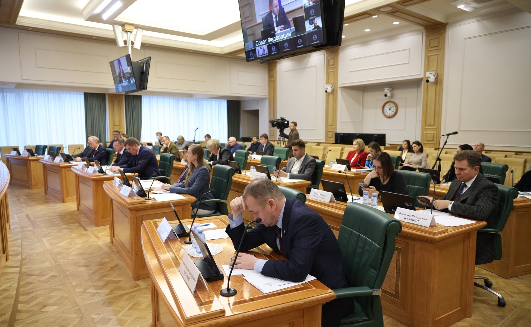 Круглый стол на тему «Совершенствование правового регулирования защиты прав потребителей в условиях осуществления параллельного импорта»