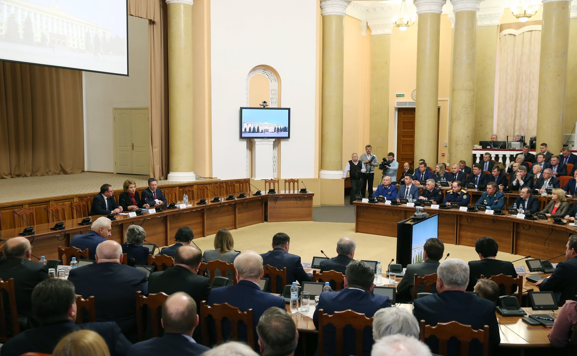 В. Матвиенко в Липецке на встрече с представителями местных органов власти