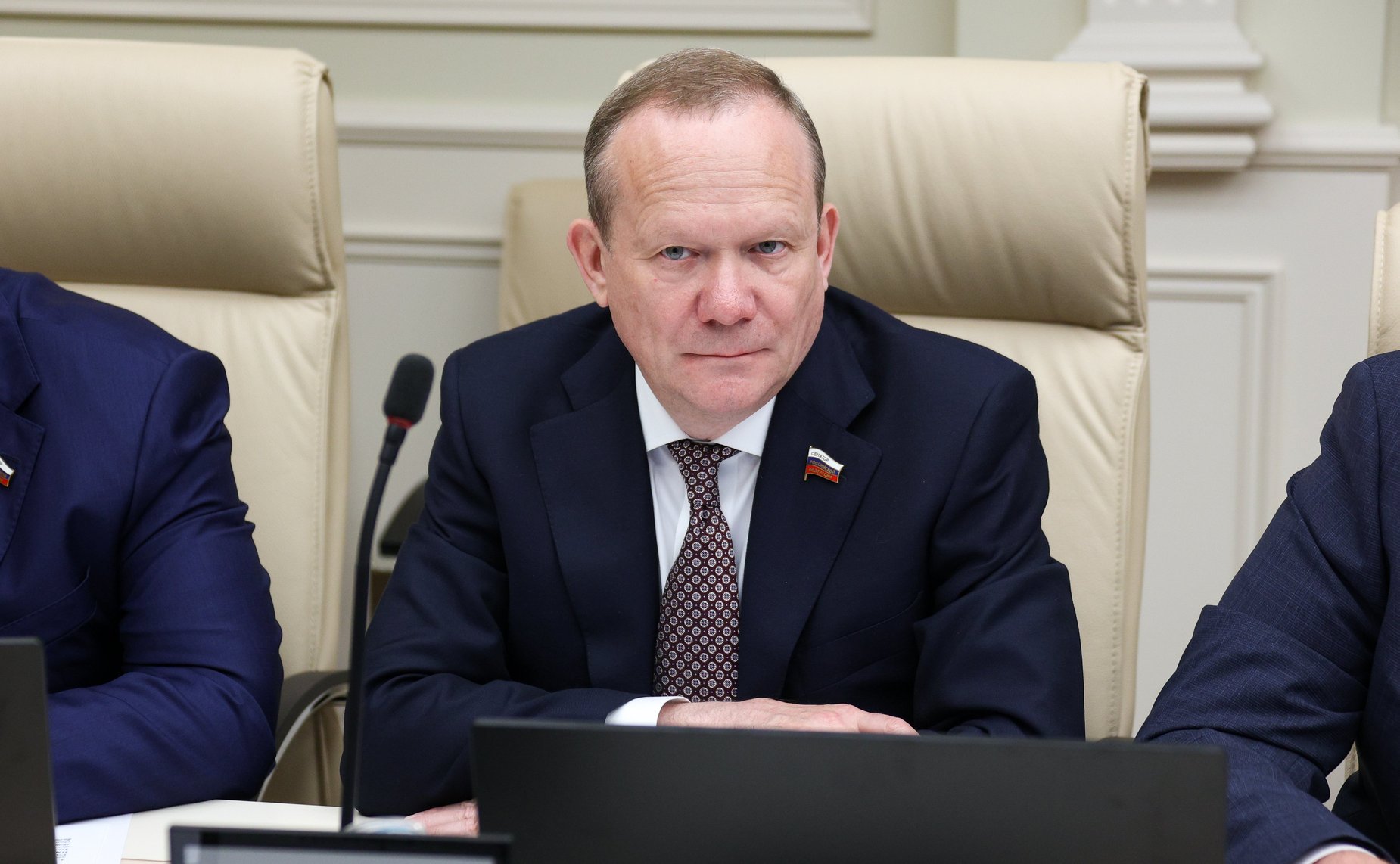 Виктор Зобнев