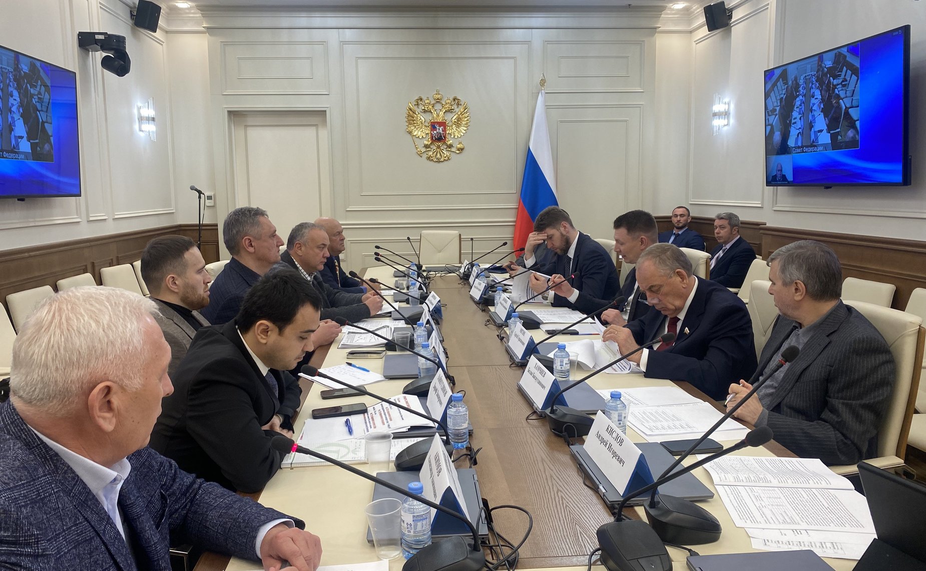 В Совете Федерации проведена серия совещаний по вопросу перспектив дальнейшего развития отечественного промышленного садоводства с участием членов профильного Комитета палаты