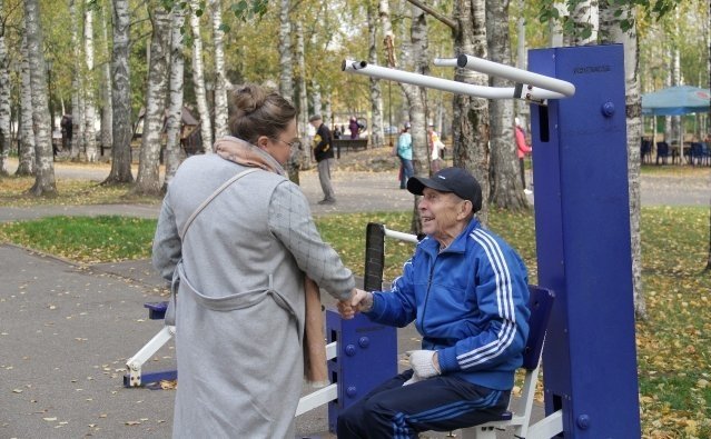 Елена Шумилова провела церемонию открытия маршрута здоровья в Сыктывкаре