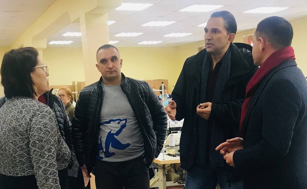 Андрей Хапочкин познакомил своих товарищей из регионального отделения «Боевое братство» с коллективом Сахалинского техникума сервиса